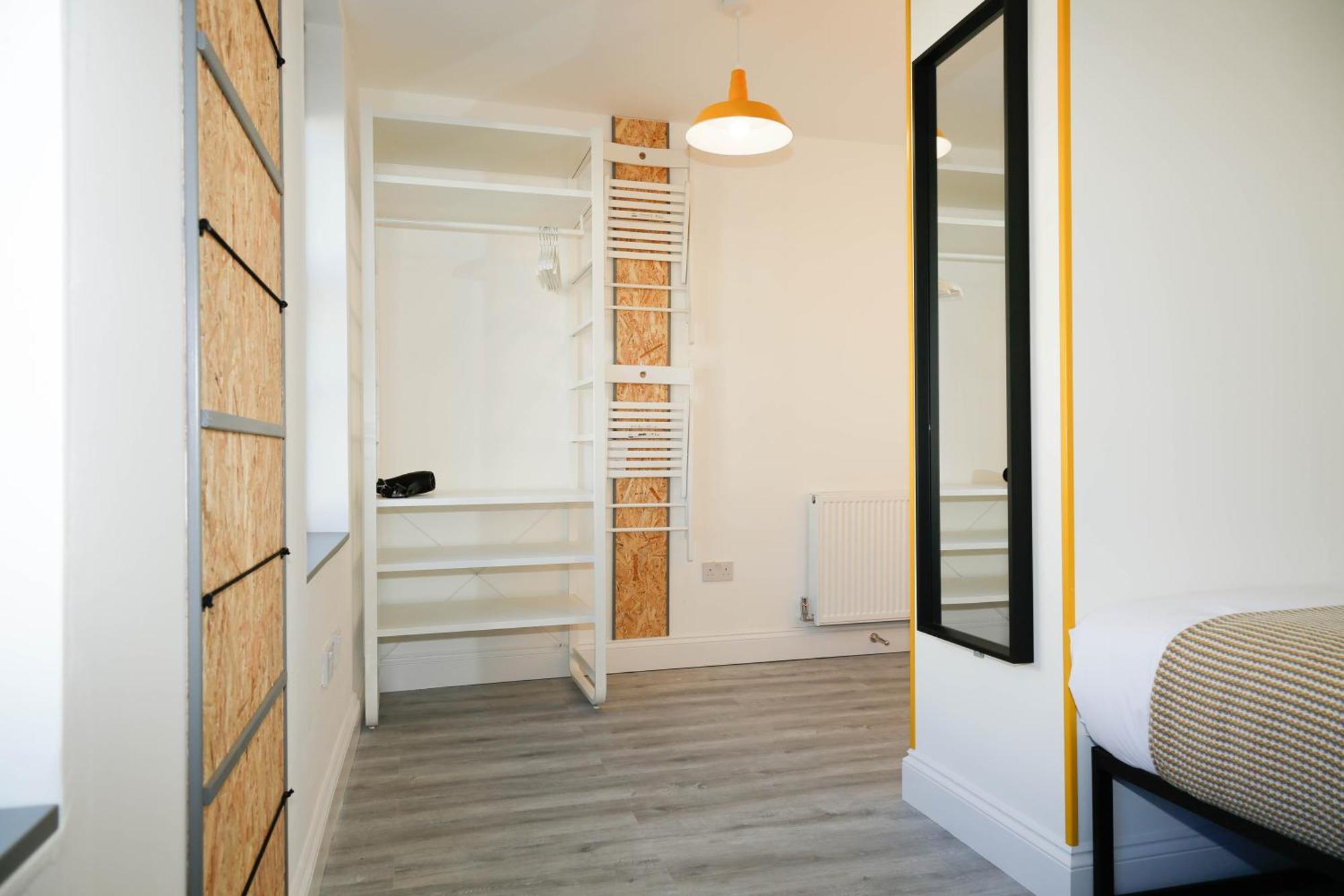 Séjour chez l'habitant Luxury In Camden Town Near Shops, Cafes, Bars & Metro With Shared Bathrooms Londres