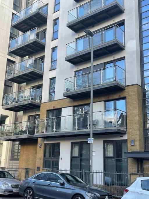 Chic Battersea Retreat Apartment London
