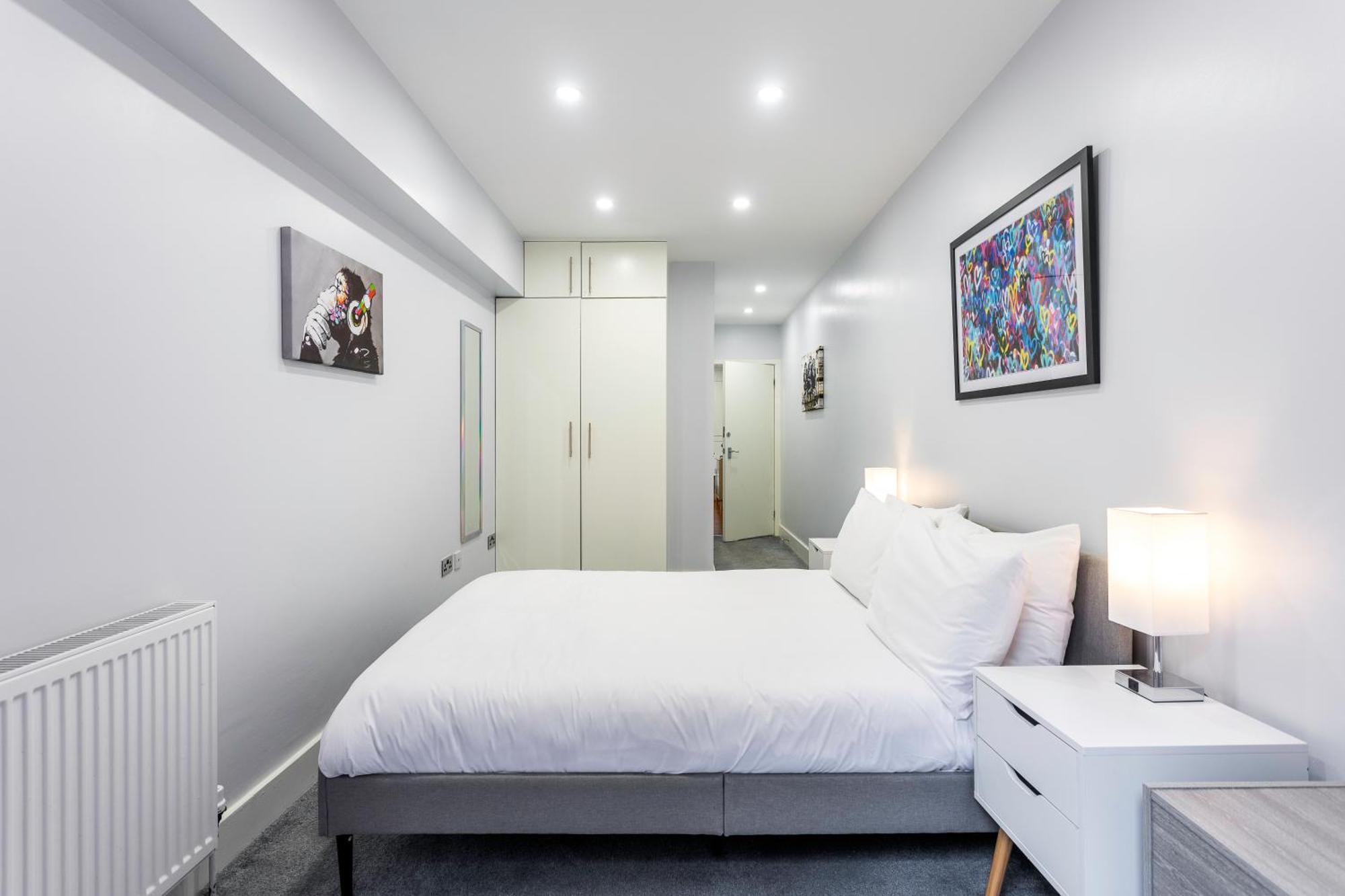 Bright Clapham Apartment *