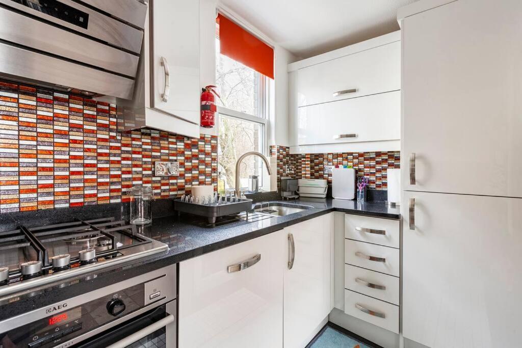 Clifton - Luxury 1 Bed Flat - 1 Min Walk To Tube Lägenhet *