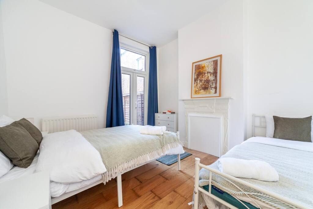 Sleek & Modern 2 Bd In - Sleeps 7 - Parking Lejlighed *