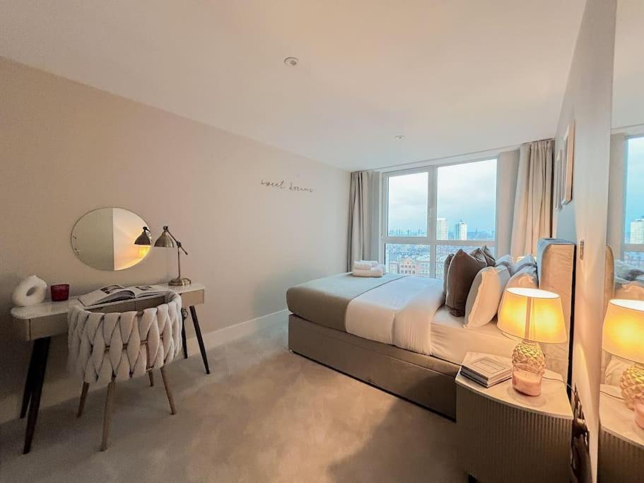 Vista Haven: A Short Let Retreat Lägenhet London
