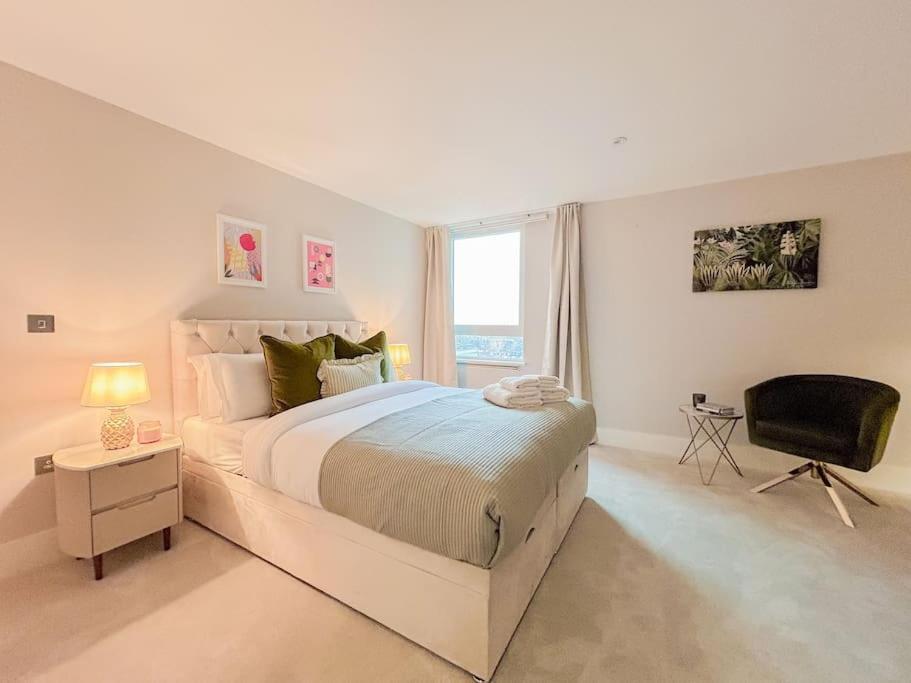Vista Haven: A Short Let Retreat Lägenhet London