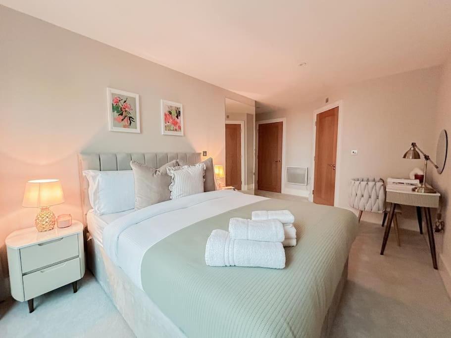 Vista Haven: A Short Let Retreat Lägenhet London