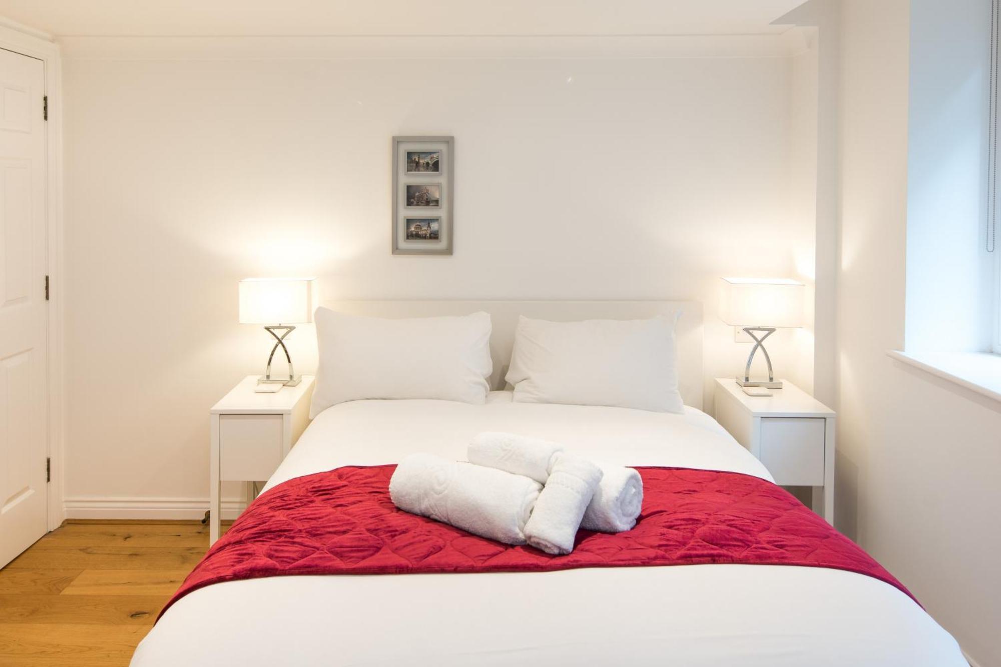 1bd Modern Oasis: Near Attractions Apartment