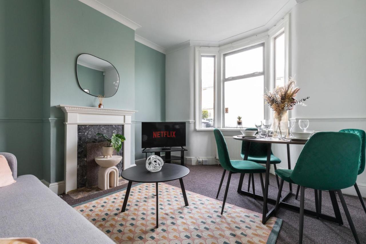 Perry Place - Forest Hill- 3 Bed House * London