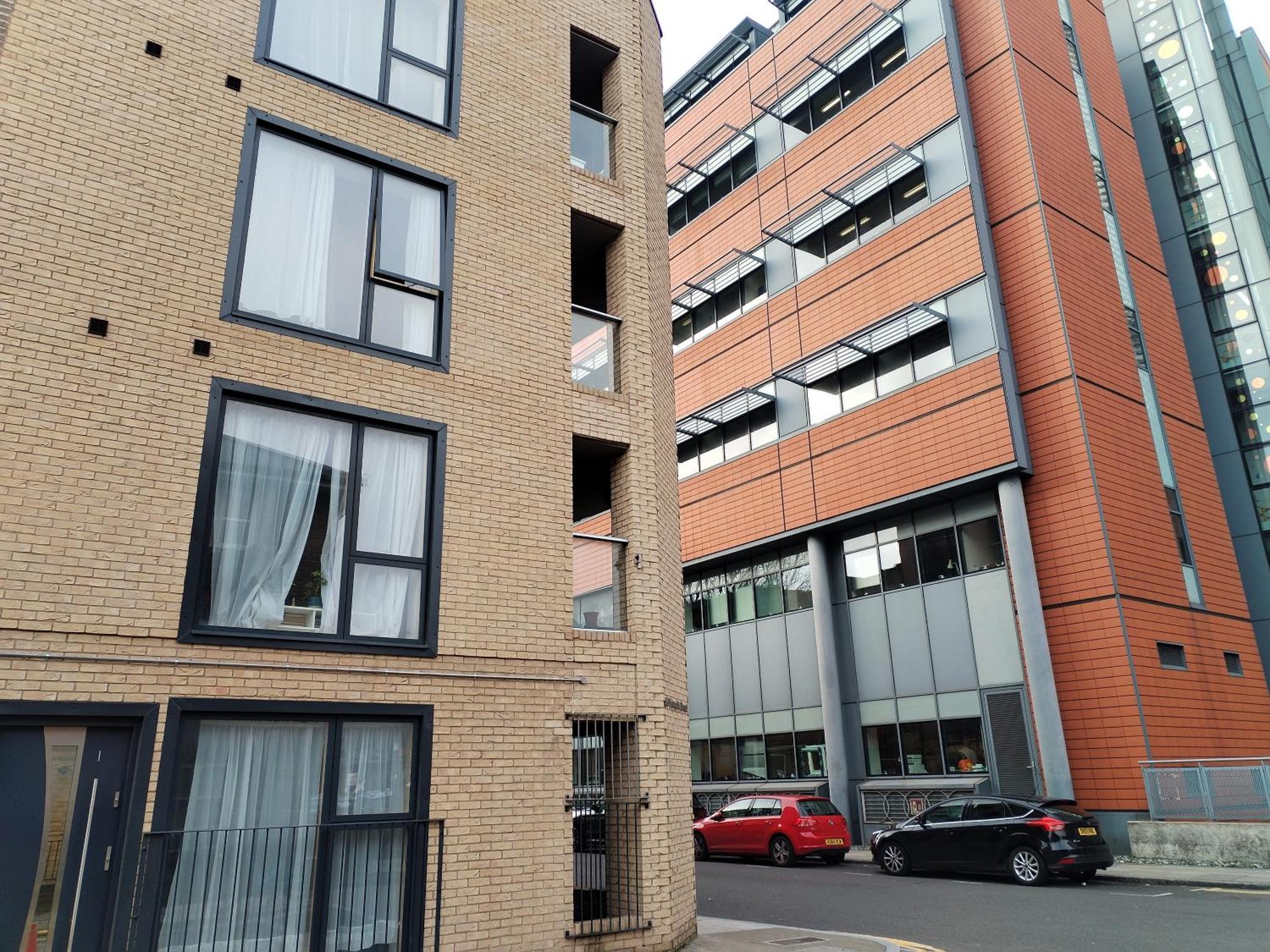 Lejlighed Luxury Near Centre, Near Train Station, E1 *