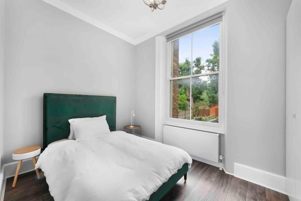 Chiswick Park Acton Town Garden Appartement *