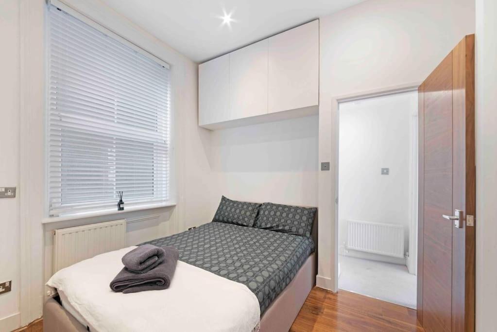 Apartment Huge 1 Bed -sleeps 4 De Lux Soho Fitzrovia *