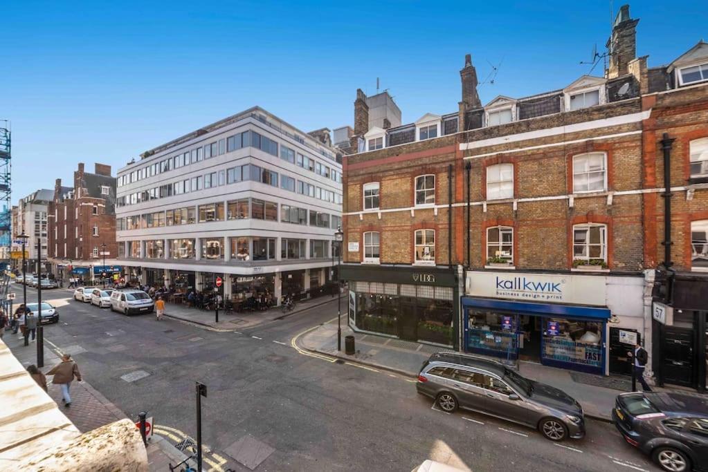 Huge 1 Bed -sleeps 4 De Lux Soho Fitzrovia