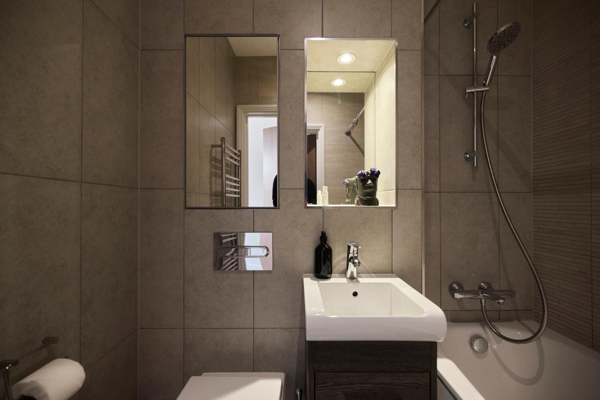 The Harlesden Place - Modern 3bdr Flat With Balcony Appartement *