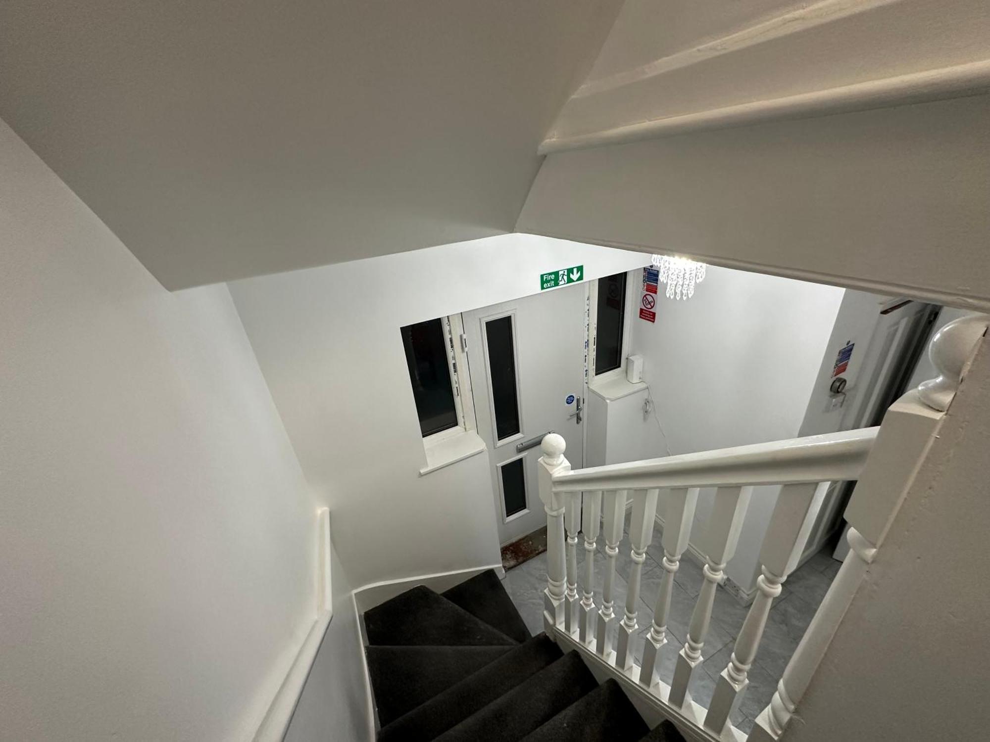 Beautiful Double With Free Wi-fi And Free Parking Guest house London