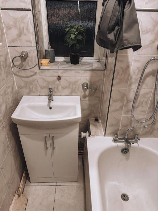 Appartement Spacious 3 Bedroom Flat In Stockwell *