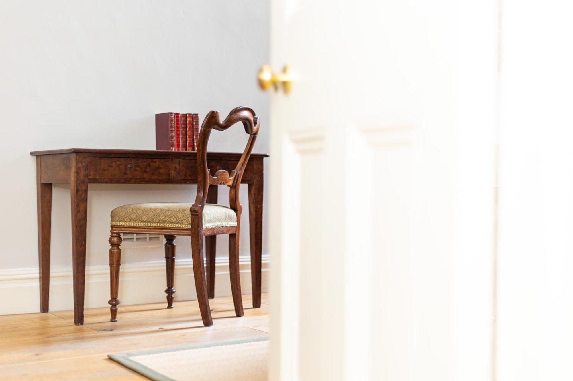 Charming 4 Bed Victorian House In Clapham Old Town * Londres