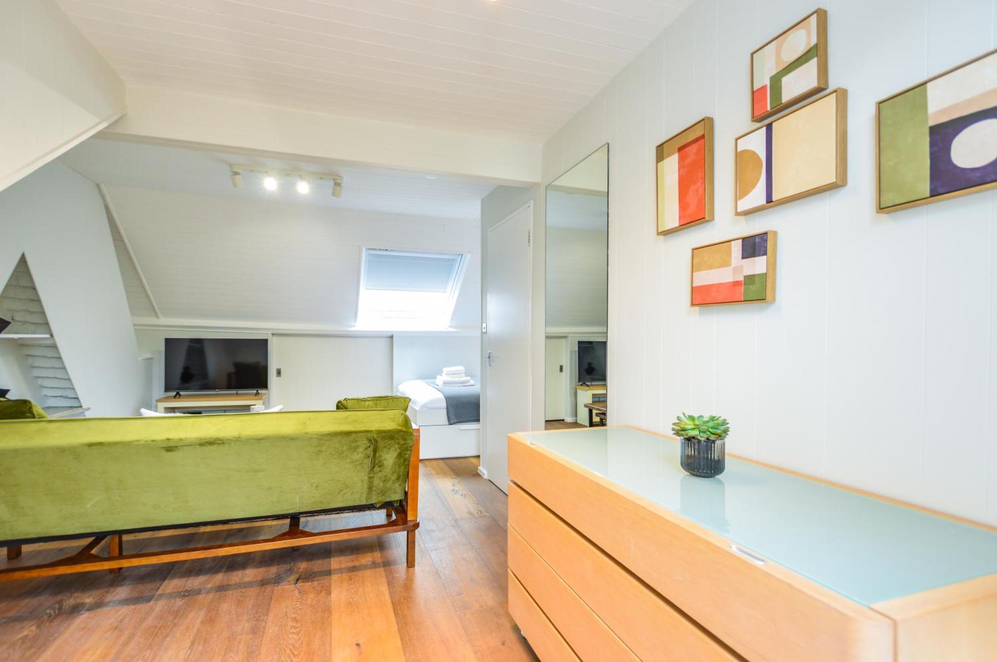Split Level At West Hampstead By Concept Lejlighed London