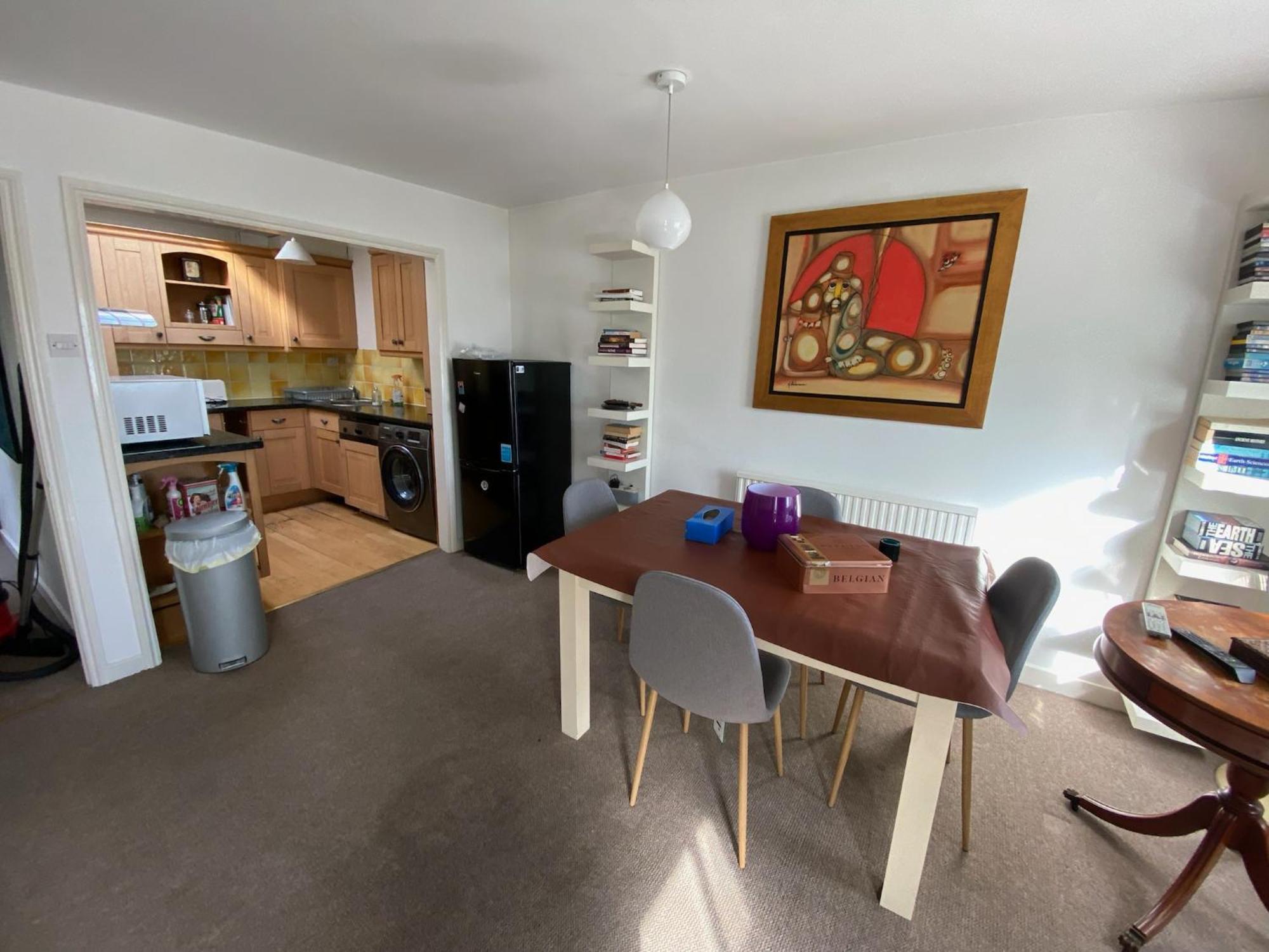 3 Bedroom Top Floor Kensington *