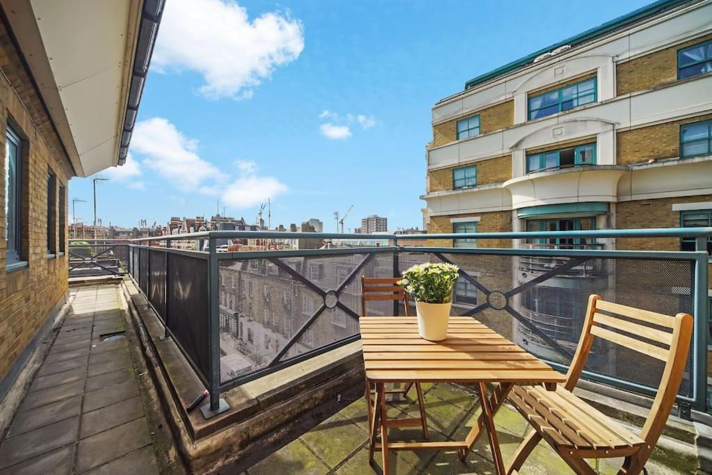 Stunning 4-bed Lejlighed
