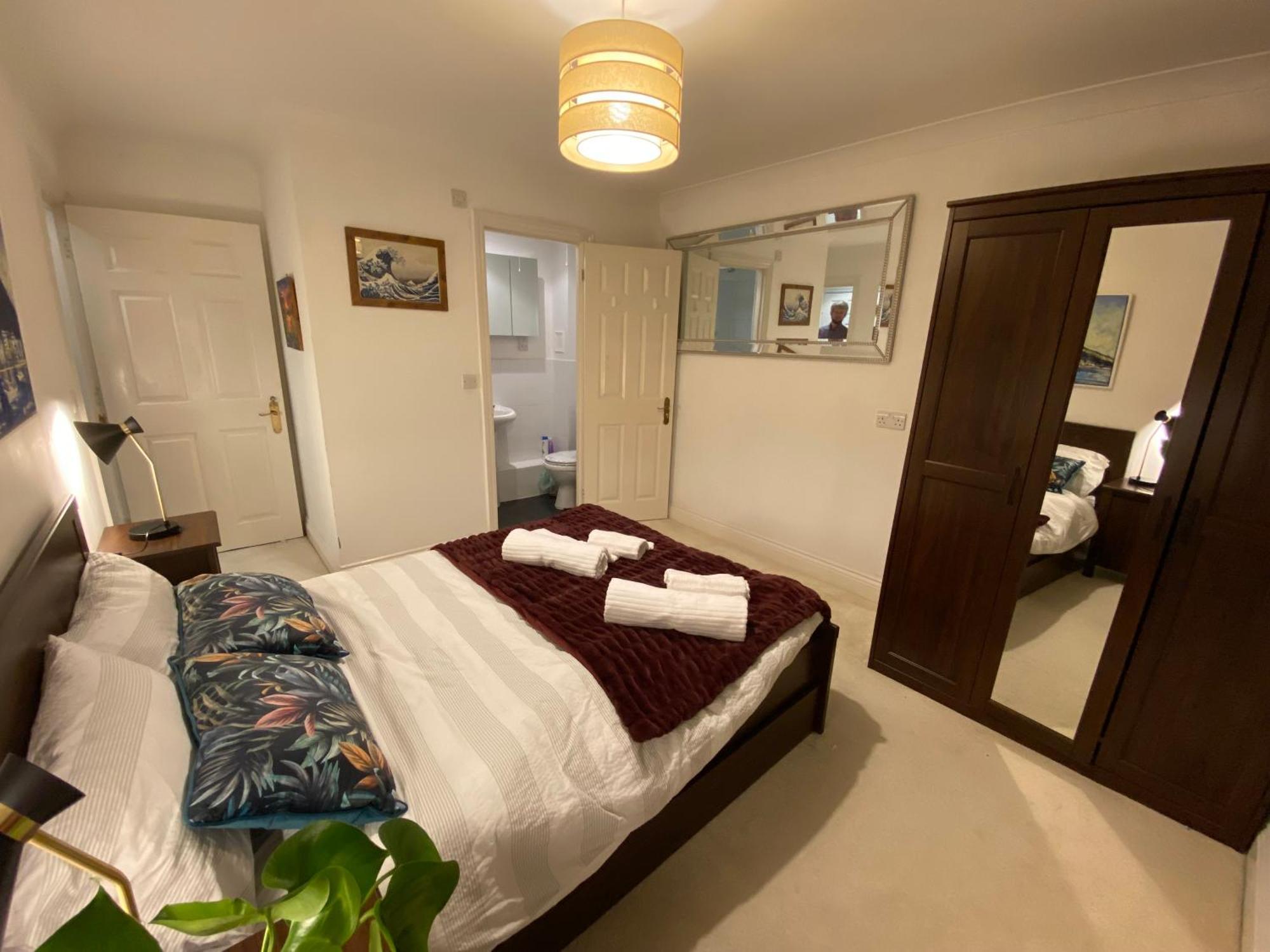 The White House Homestay