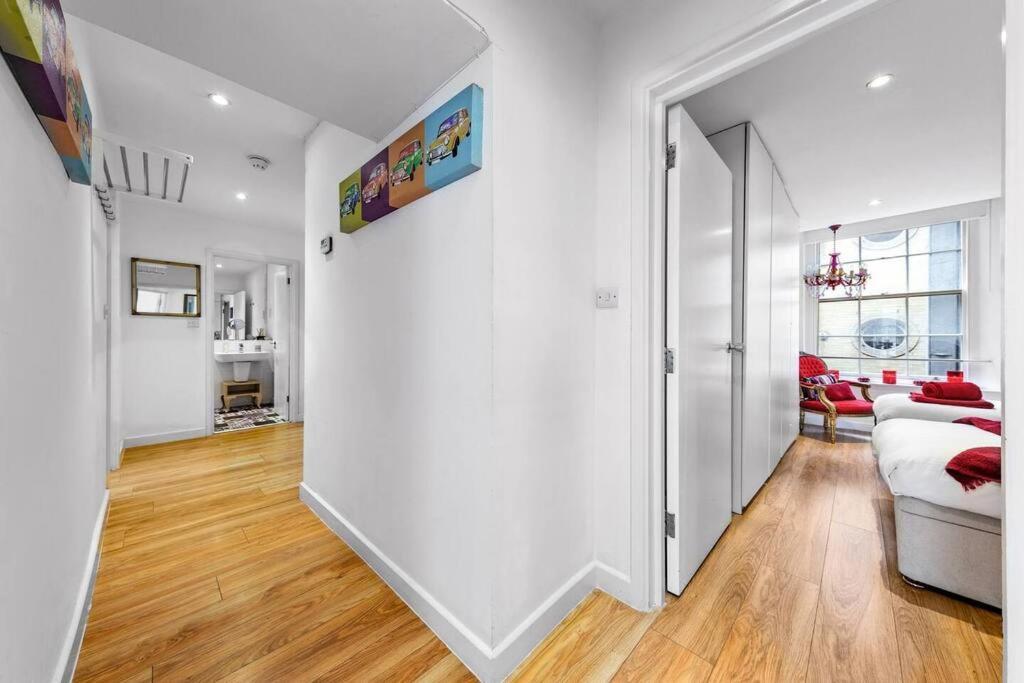 Lägenhet 3 Bedroom In Haymarket Sleep 10 Hy2 London
