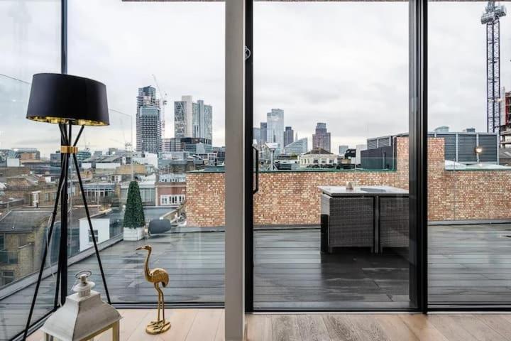 3 Bed 2 Bath Penthouse Hoxton Square With Terrace * London