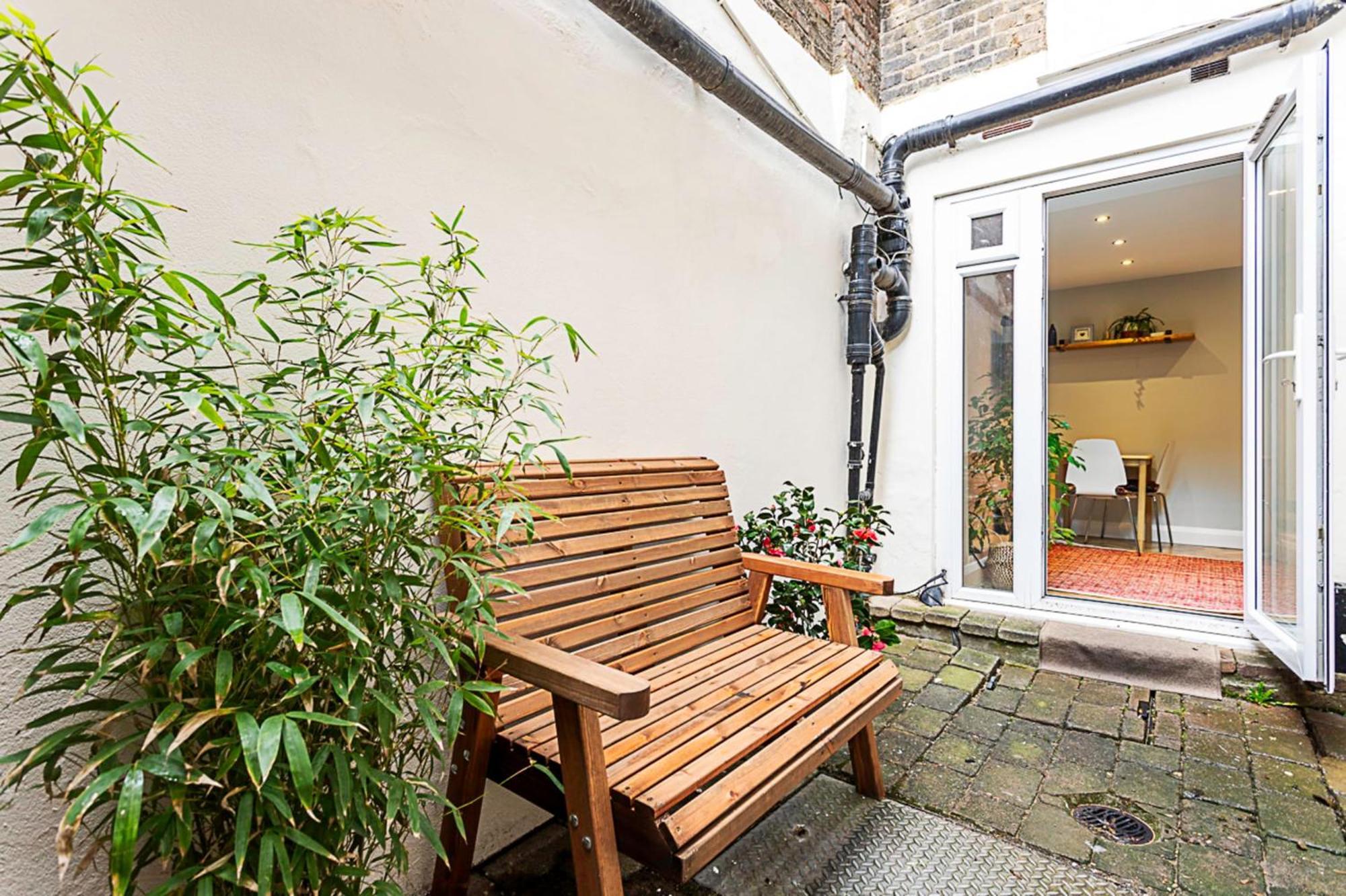 Cosy Garden Flat In Prestigious Residential Area * Londra