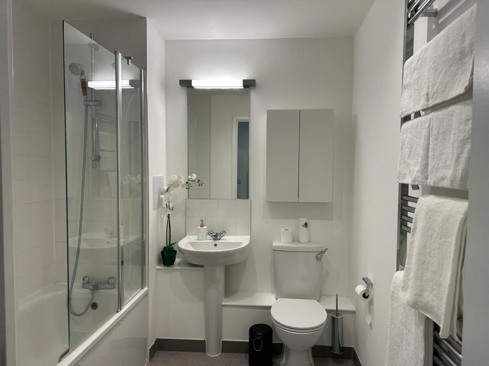 Immaculate 2-bed In East Appartamento Londra