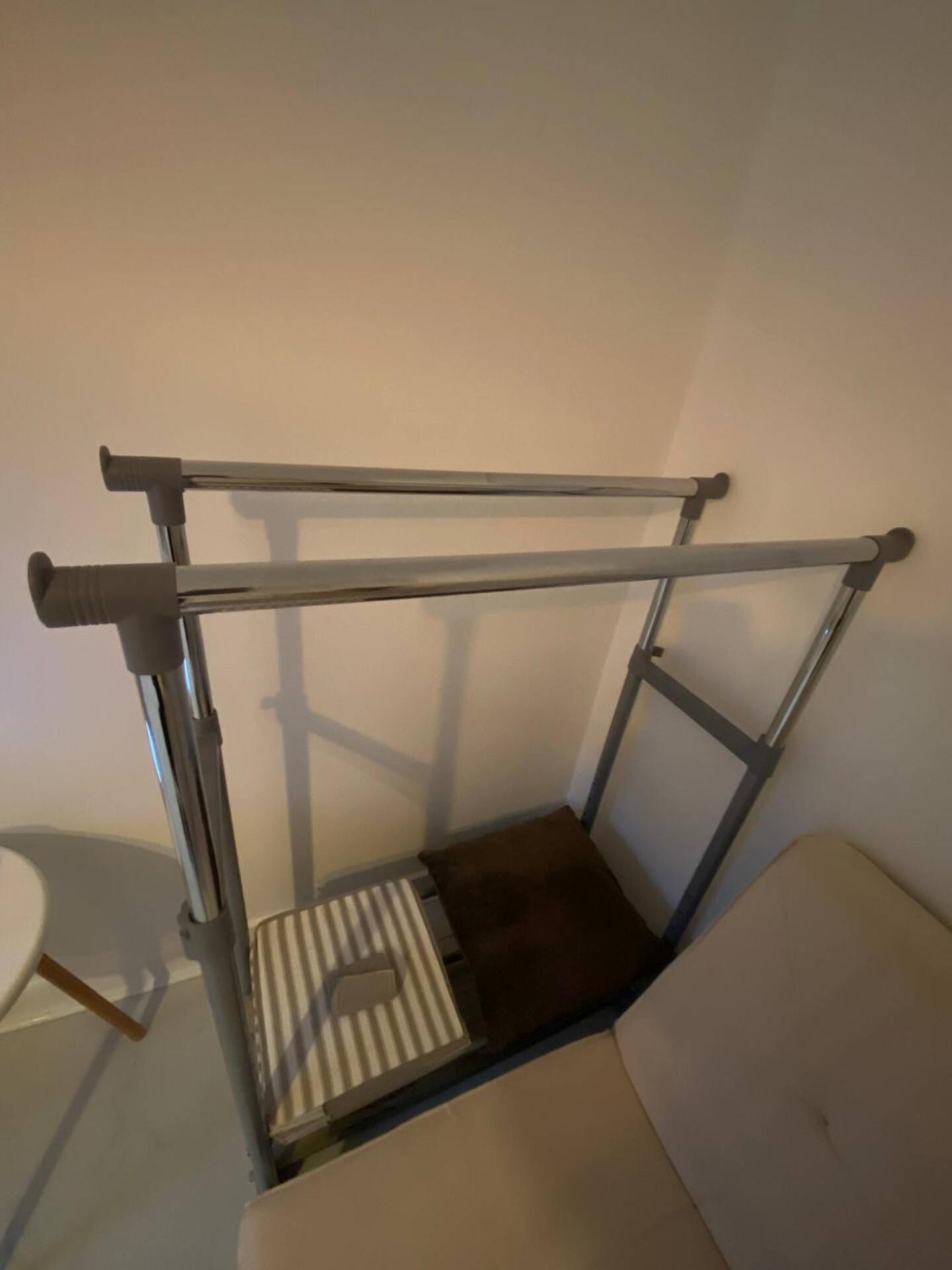 Privatunterkunft Xl Bright Room+parking+fridge+micro - 20min Bridge - 3 Min Walk To Train/bus Station London