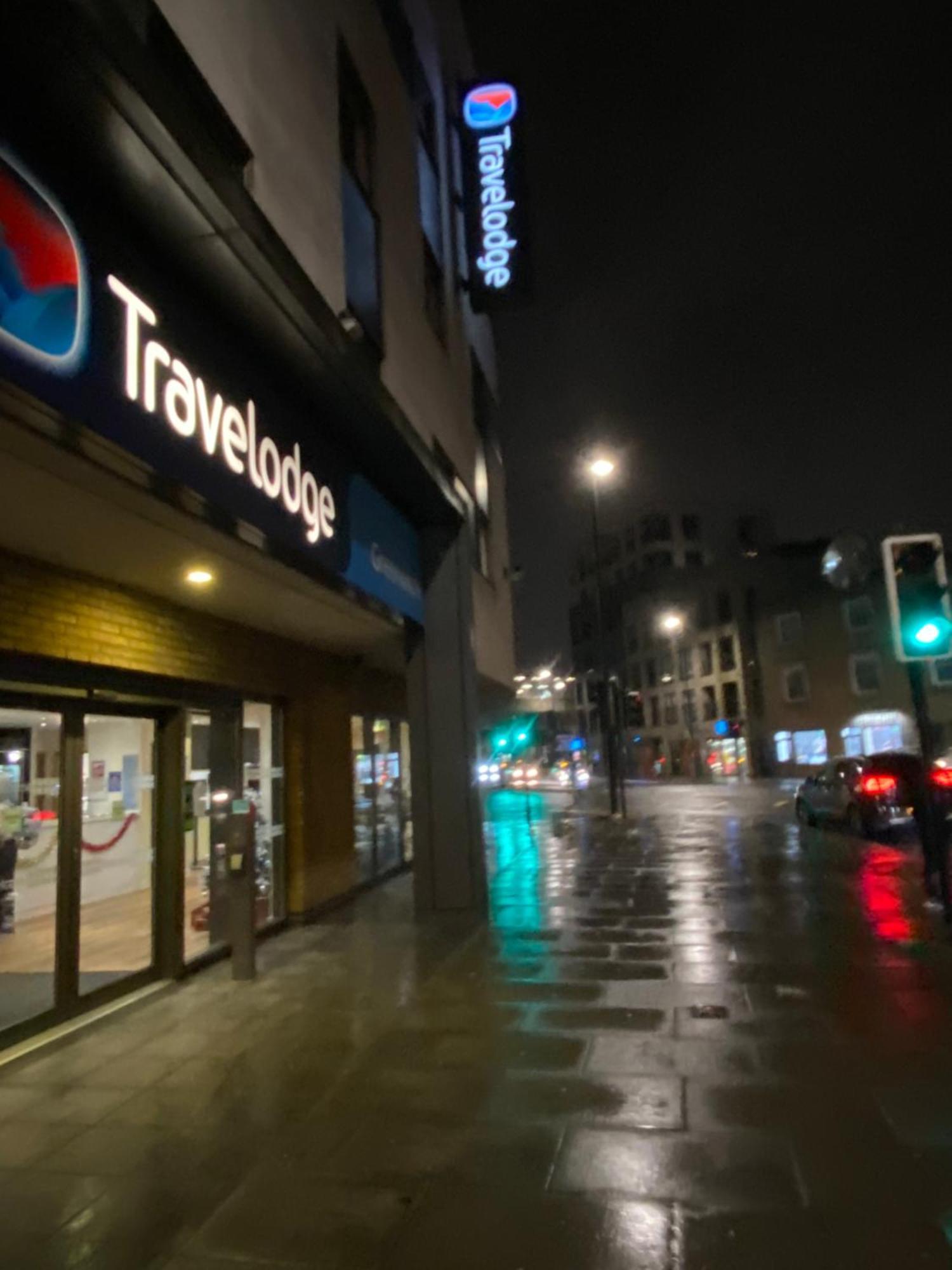 Privatunterkunft Xl Bright Room+parking+fridge+micro - 20min Bridge - 3 Min Walk To Train/bus Station