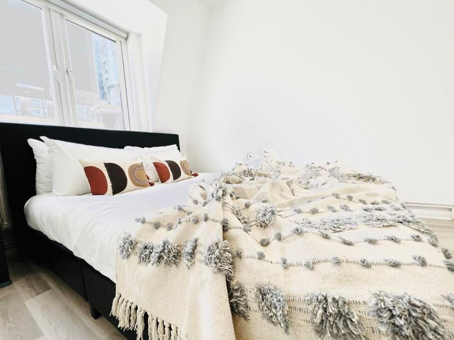 Apartment 2 Bed Apartment- Finsbury Park Station C *