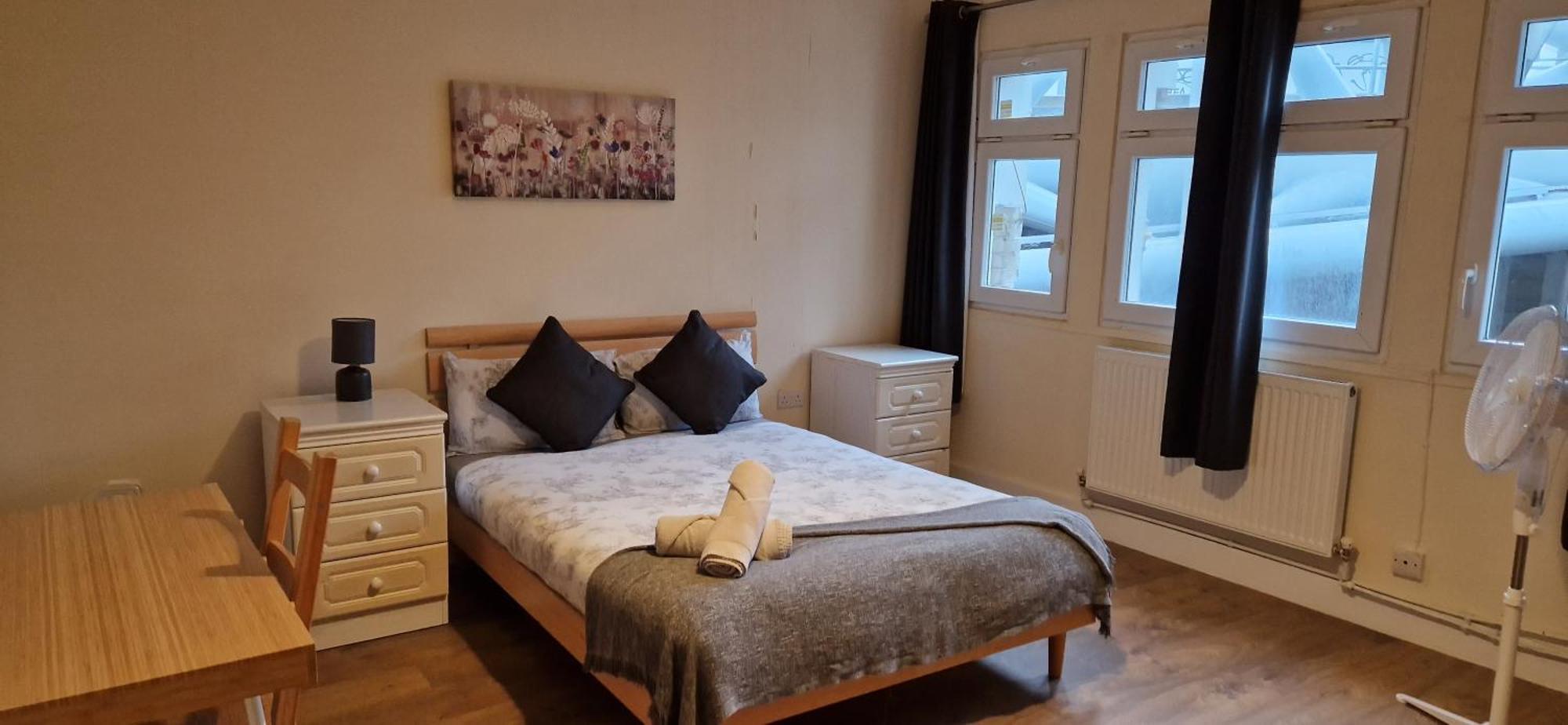 Affordable In Shared Flat, Bridge * Londen