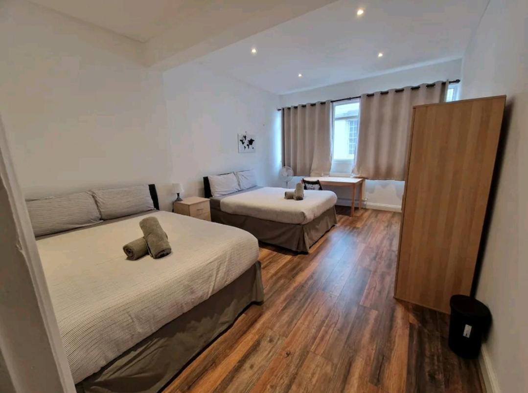 Affordable In Shared Flat, Bridge Rum i privatbostad