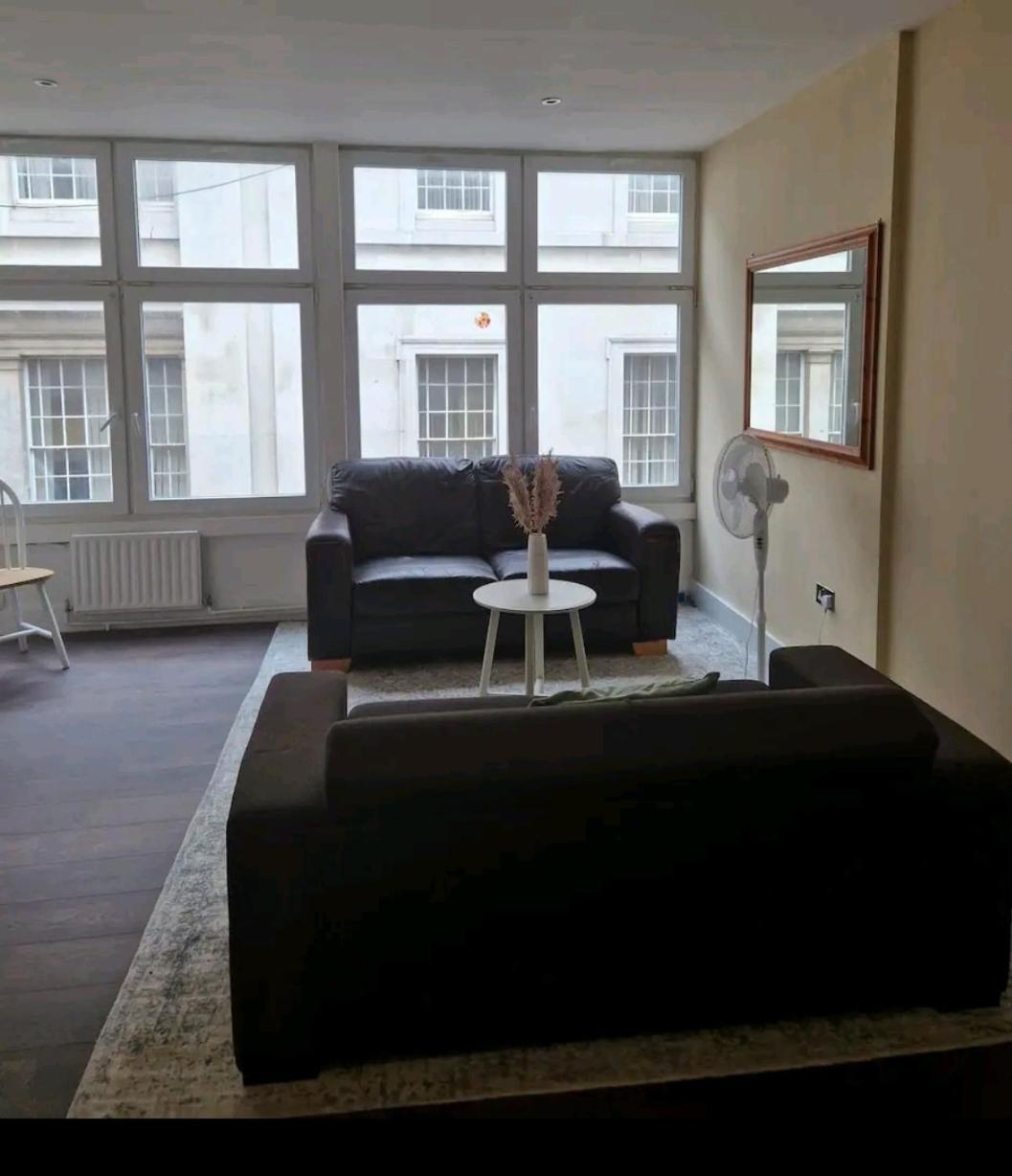 Rum i privatbostad Affordable In Shared Flat, Bridge London