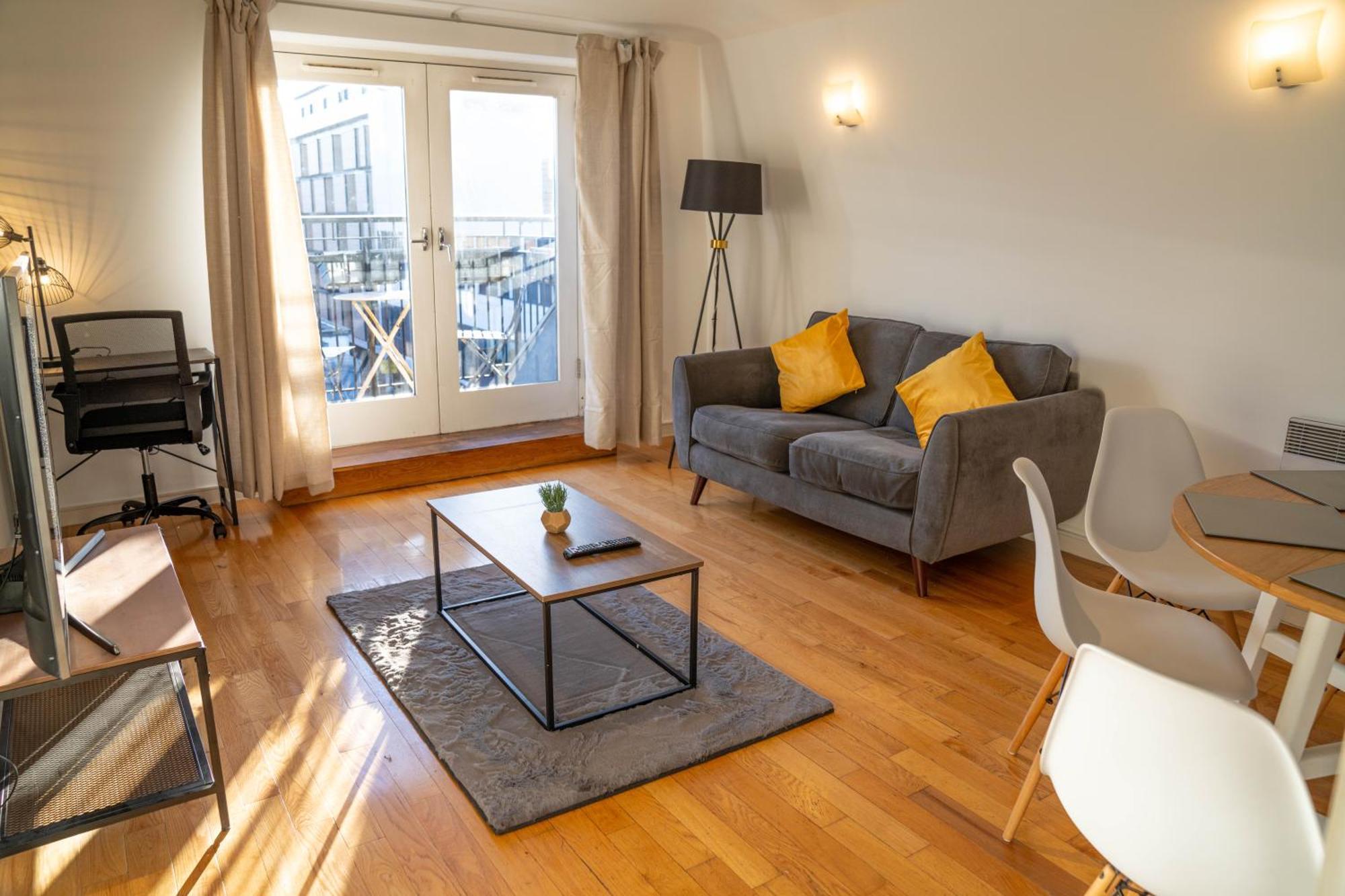 Modern & Bright Penthouse In Angel Appartement *