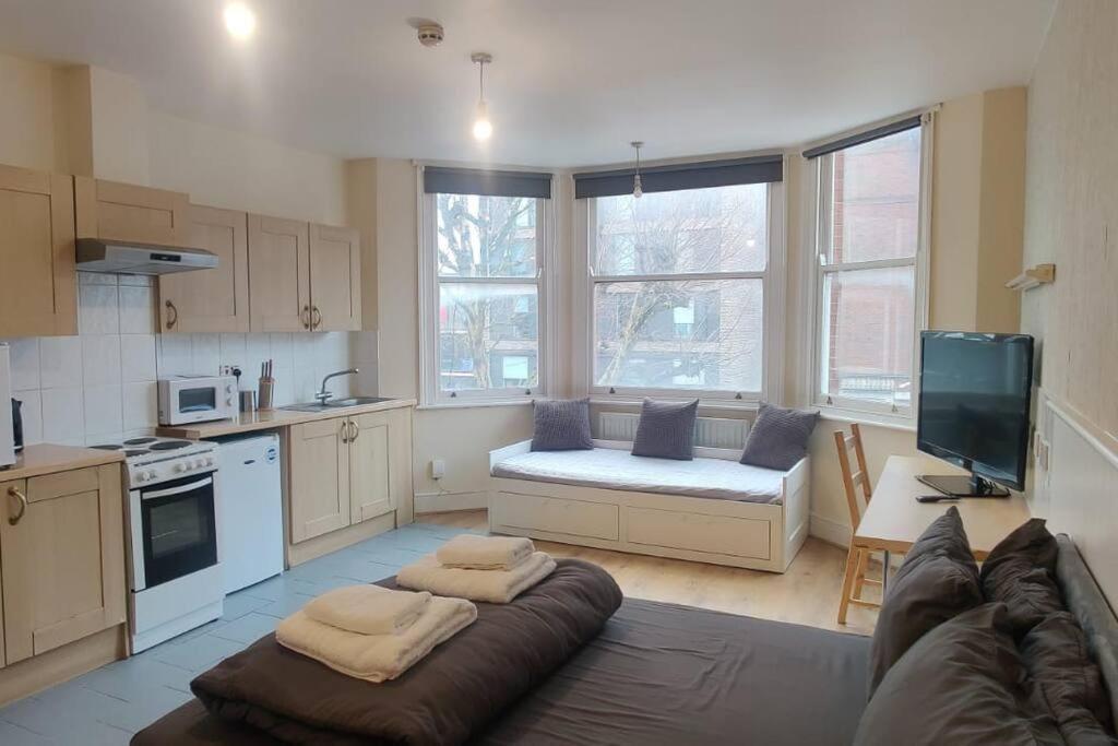 Lejlighed Very Large On Finchley Road 11 *