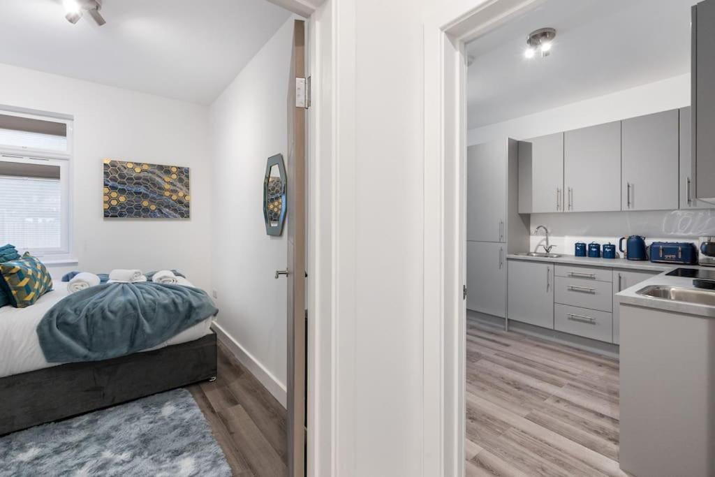 Apartment Modern 2 Bedroom 3 Min Walk To Tube Station *