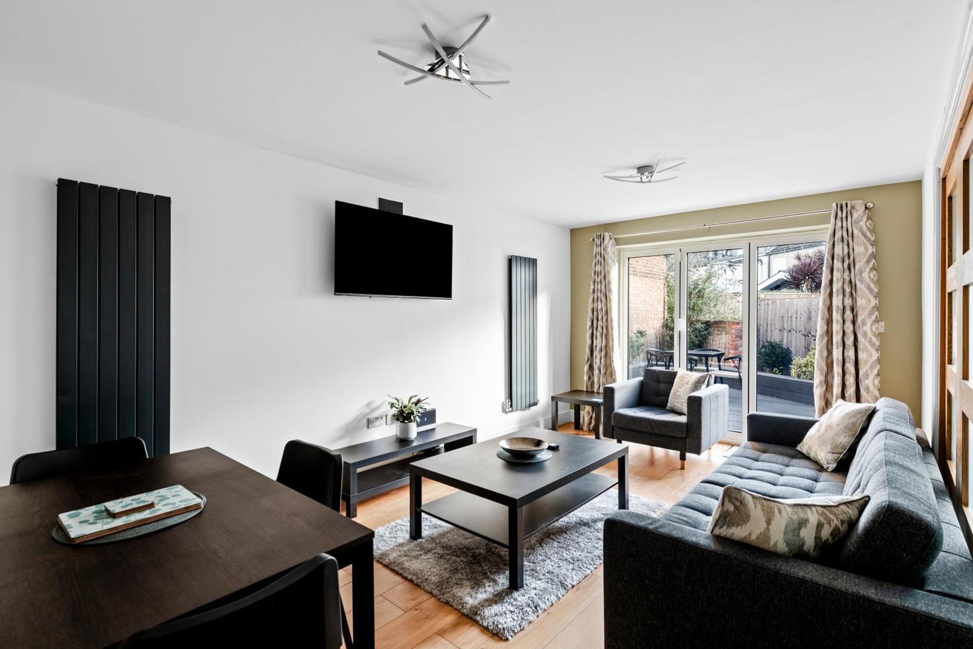 Stylish 2 Bed In East Ham, Close To Excel Appartement *