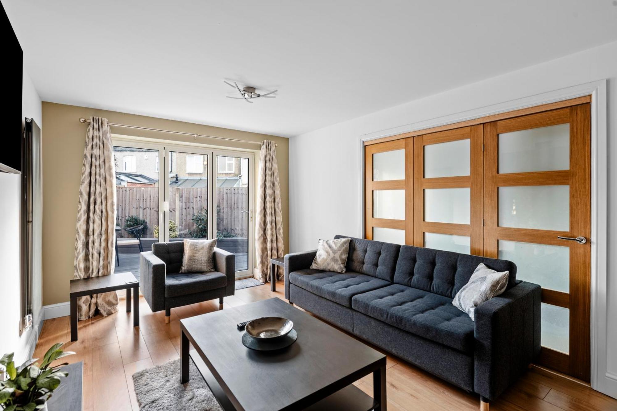 Appartement Stylish 2 Bed In East Ham, Close To Excel Londen