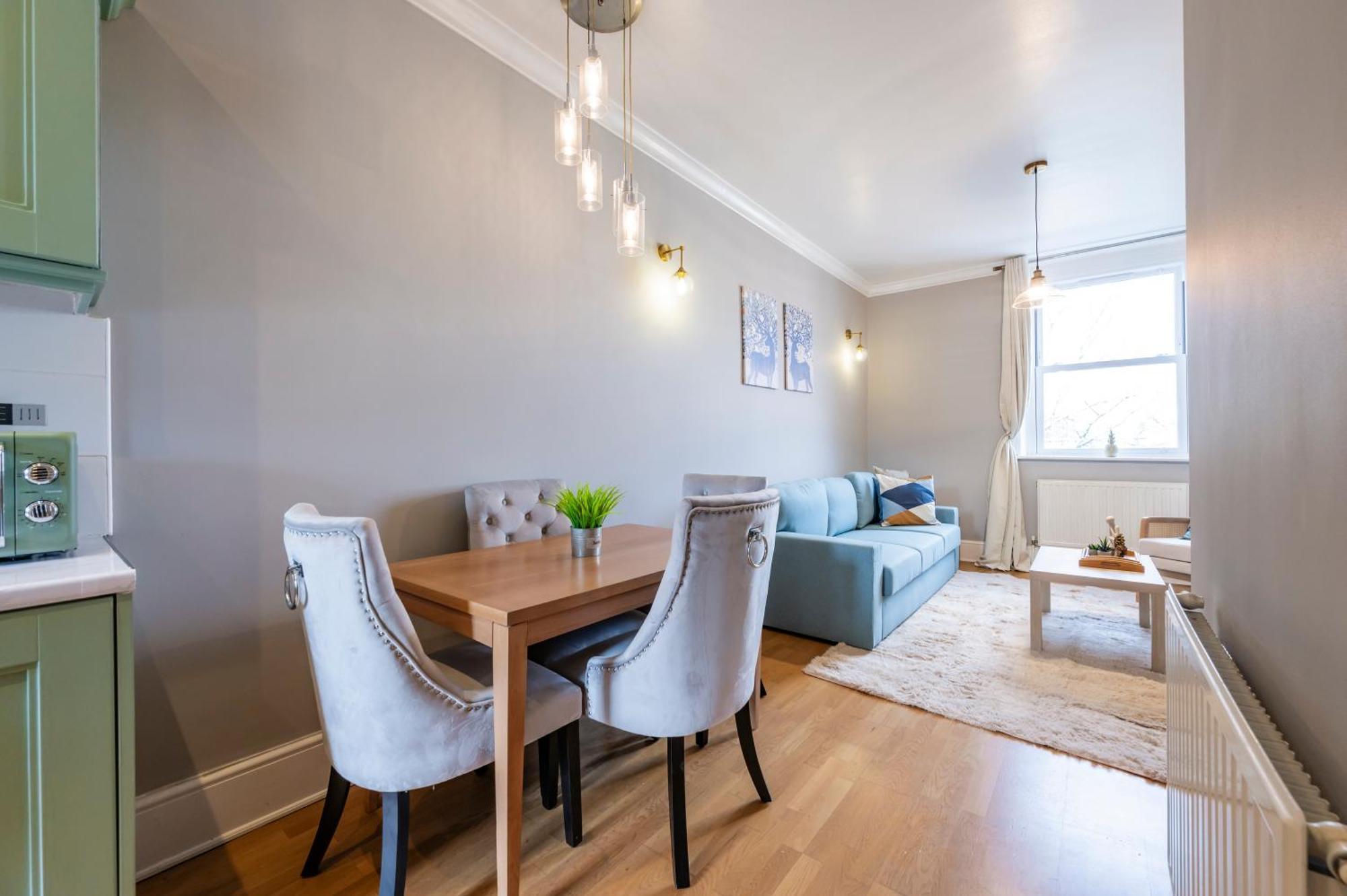 Apartment Large 1 Bedroom In Center Of 3 London