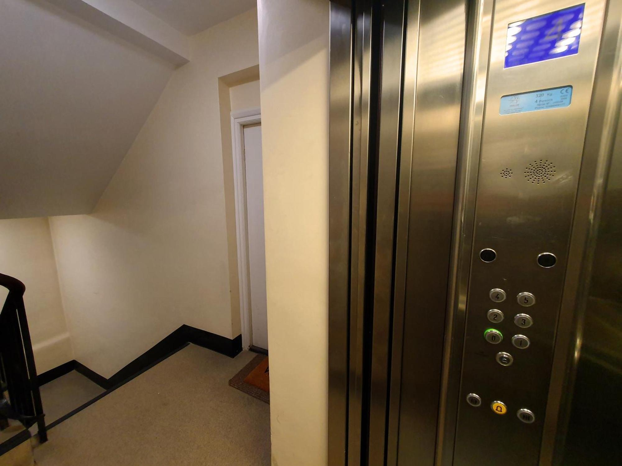 Shepherds Bush Superior Apartment, Center London! Apartment *