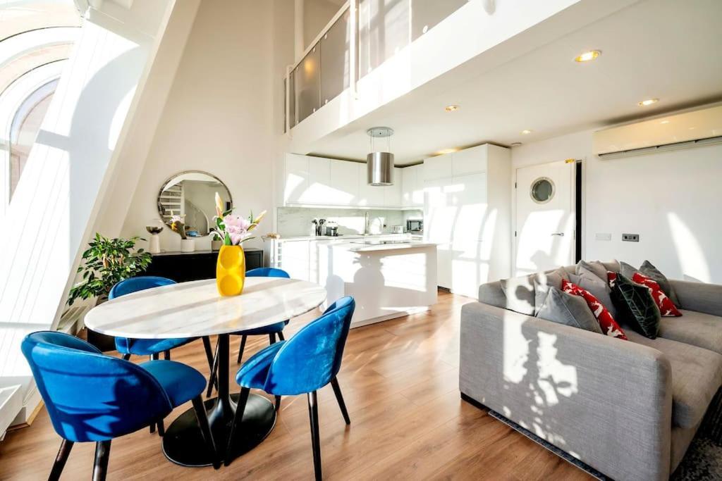 Arcore Premium Golden Square Leilighet