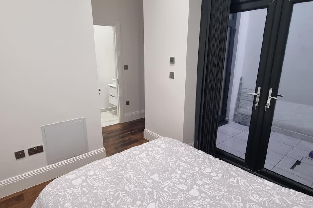 Modern Majesty 3 Bed 3 Bath House In Hébergement de vacances