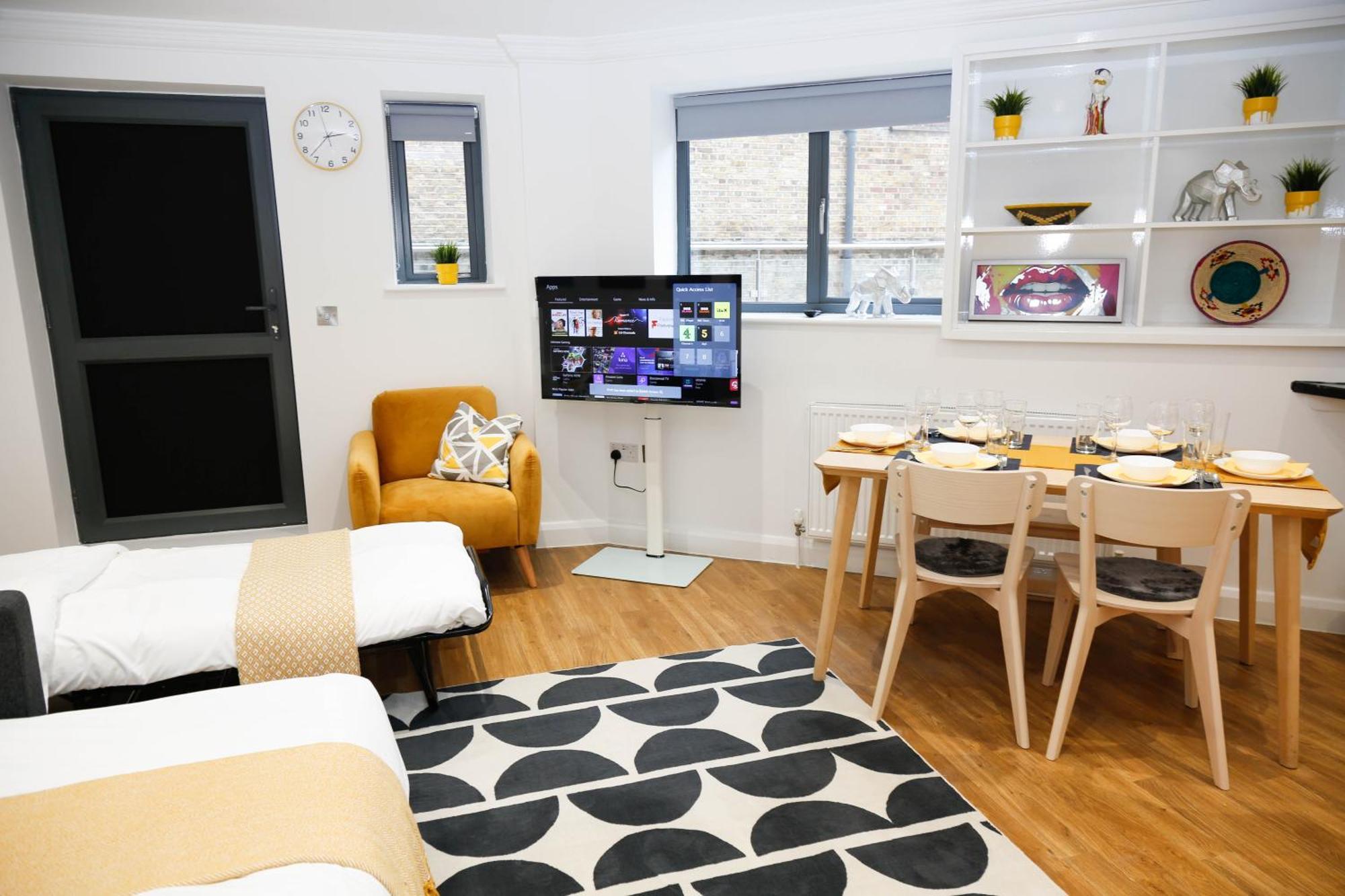 Lägenhet New Luxury In Location Next To Shops, Cafes, Bars & Metro *