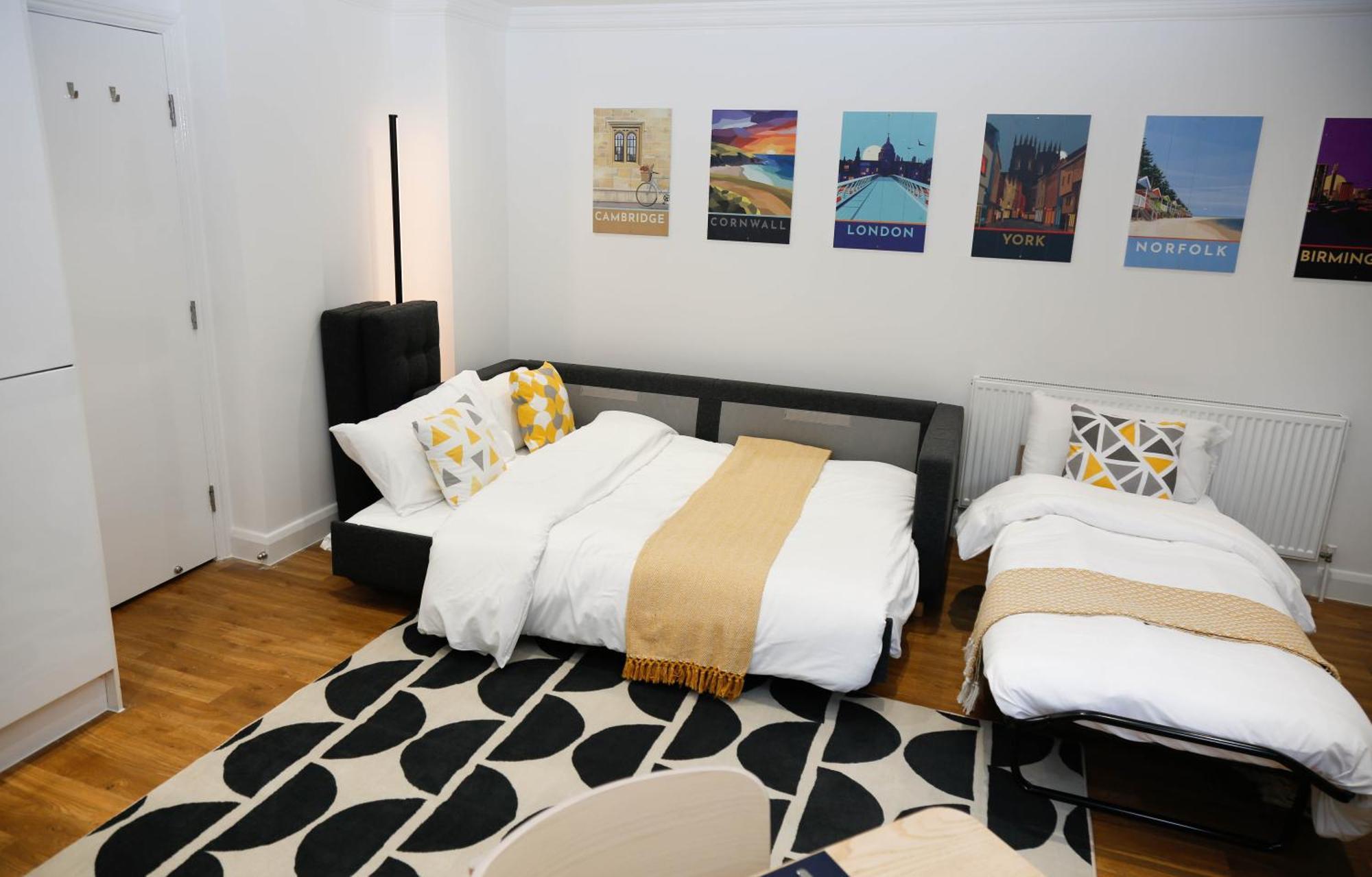 Lägenhet New Luxury In Location Next To Shops, Cafes, Bars & Metro