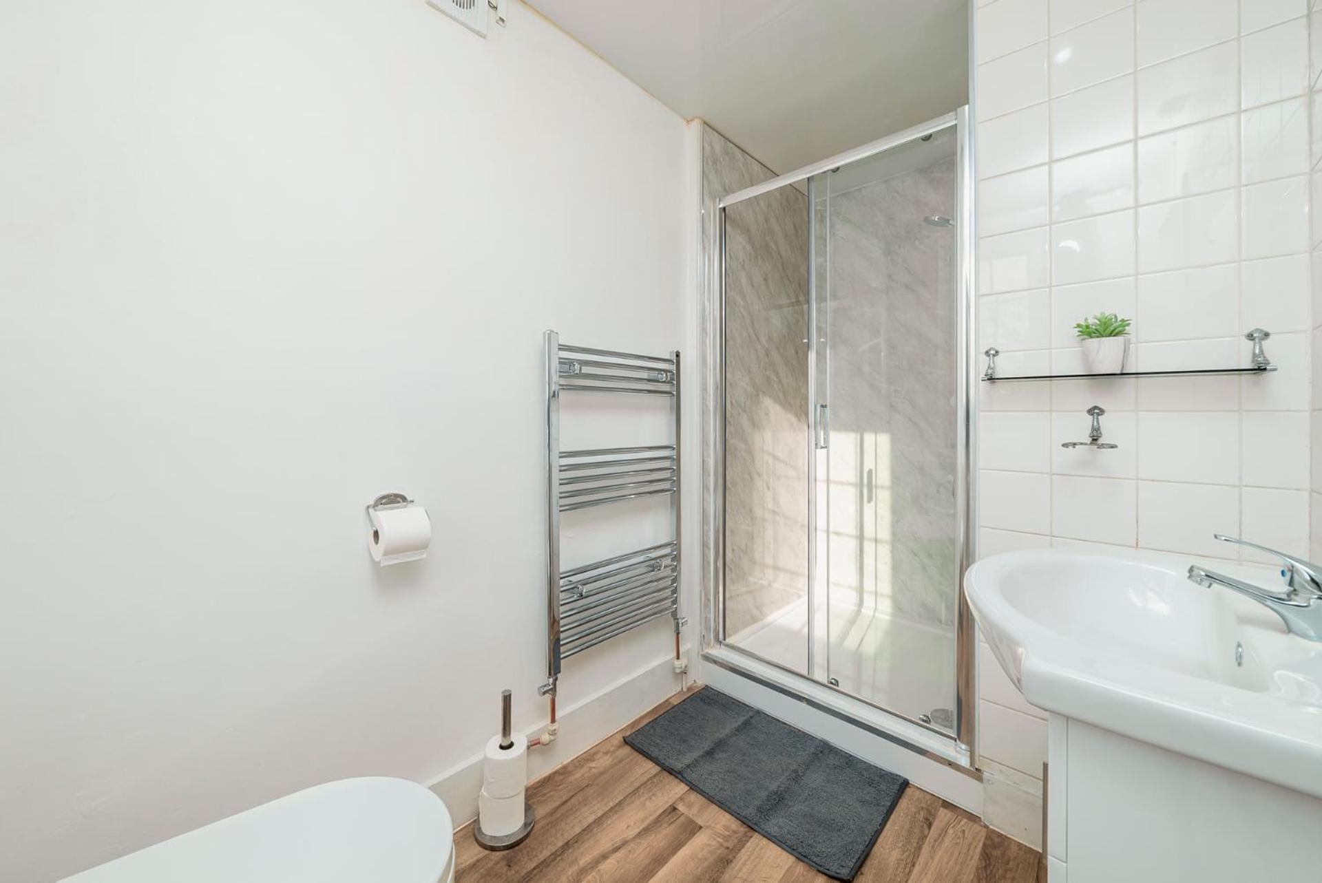 Apartment Uksas Stunning One Bedroom Flat Free Parking *