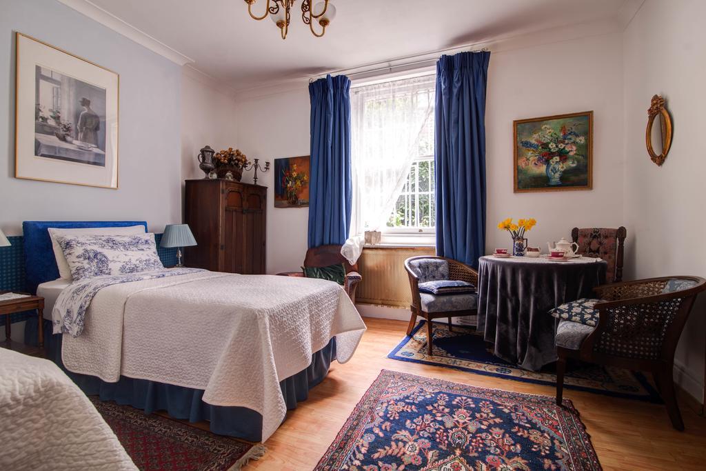Dawson Place, Juliette's Bed & Breakfast