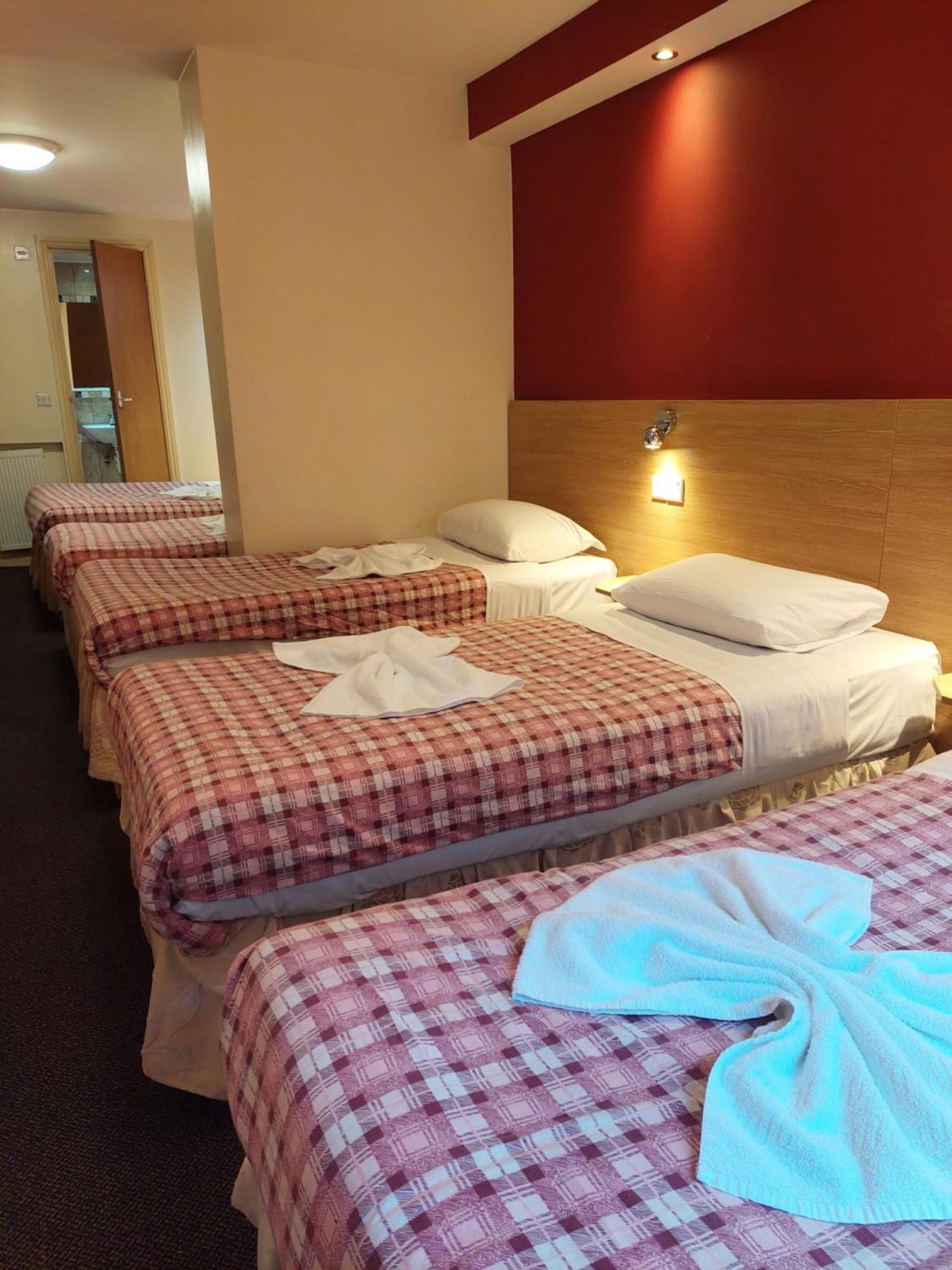 Carlton Guest house 2*