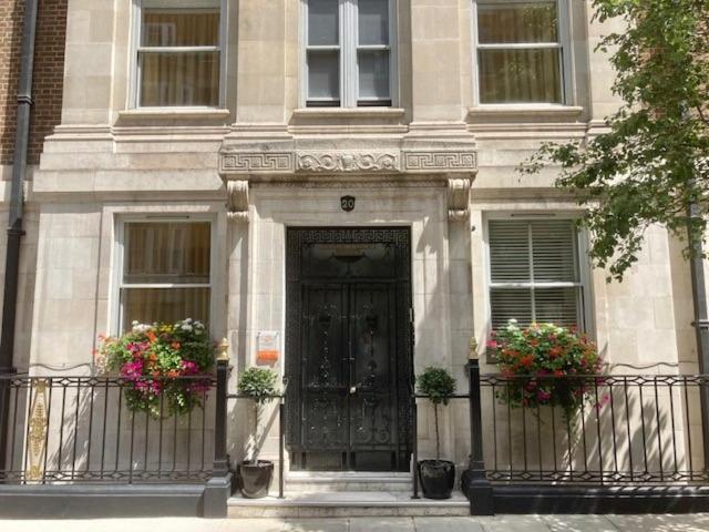 Astor Court 3* London