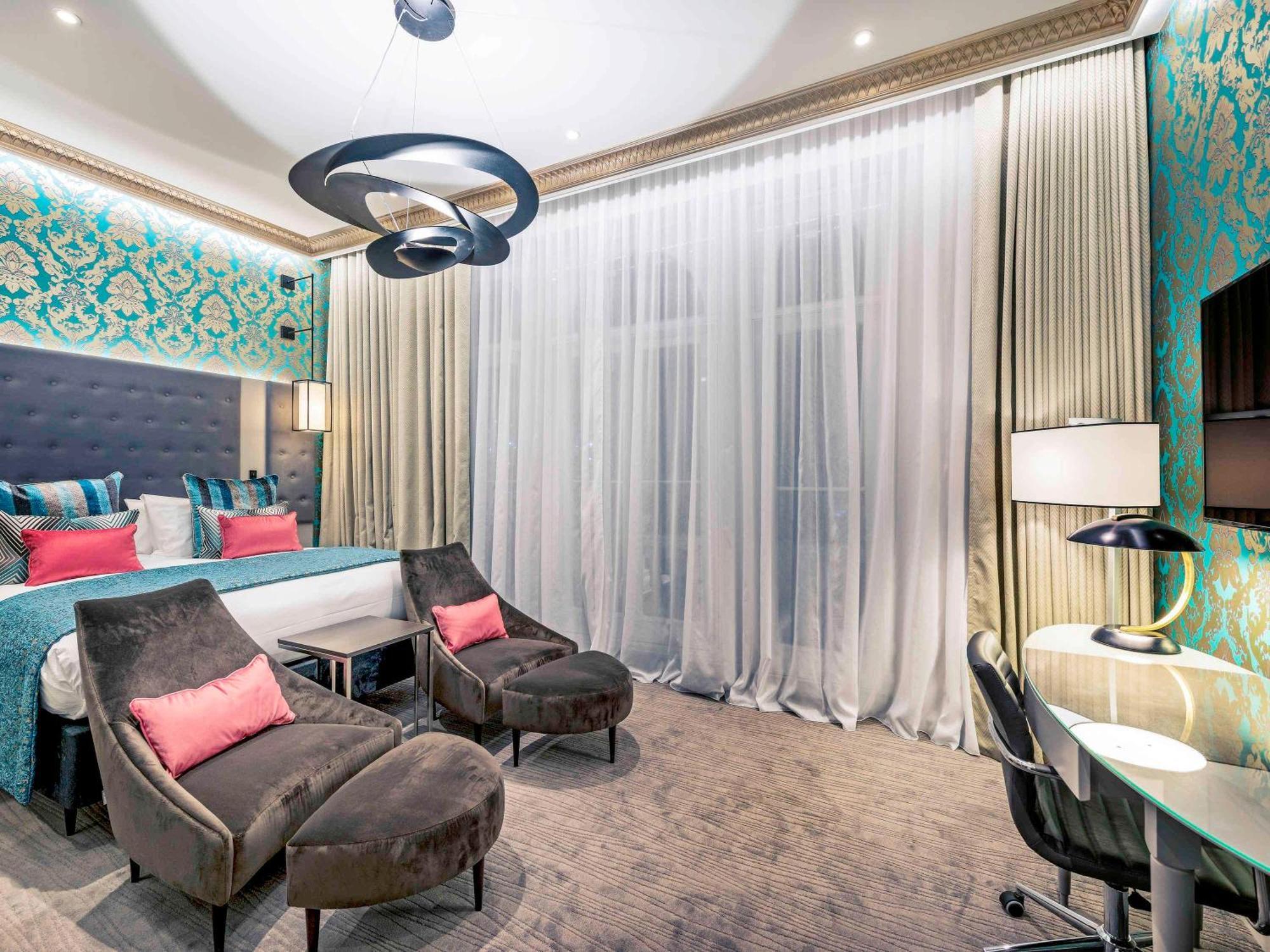 Mercure Hyde Park 4*