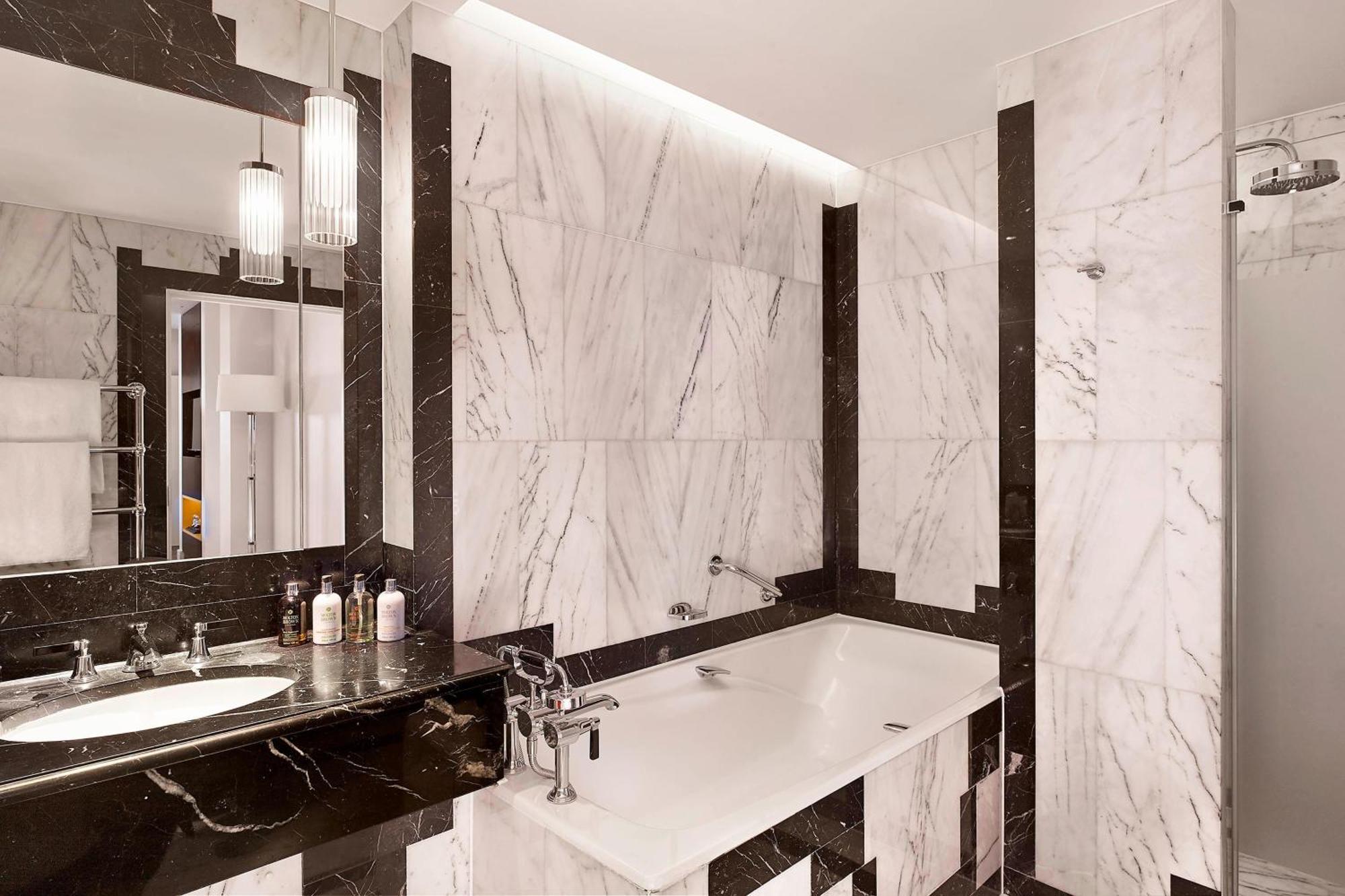Sheraton Grand Park Lane Hotel London
