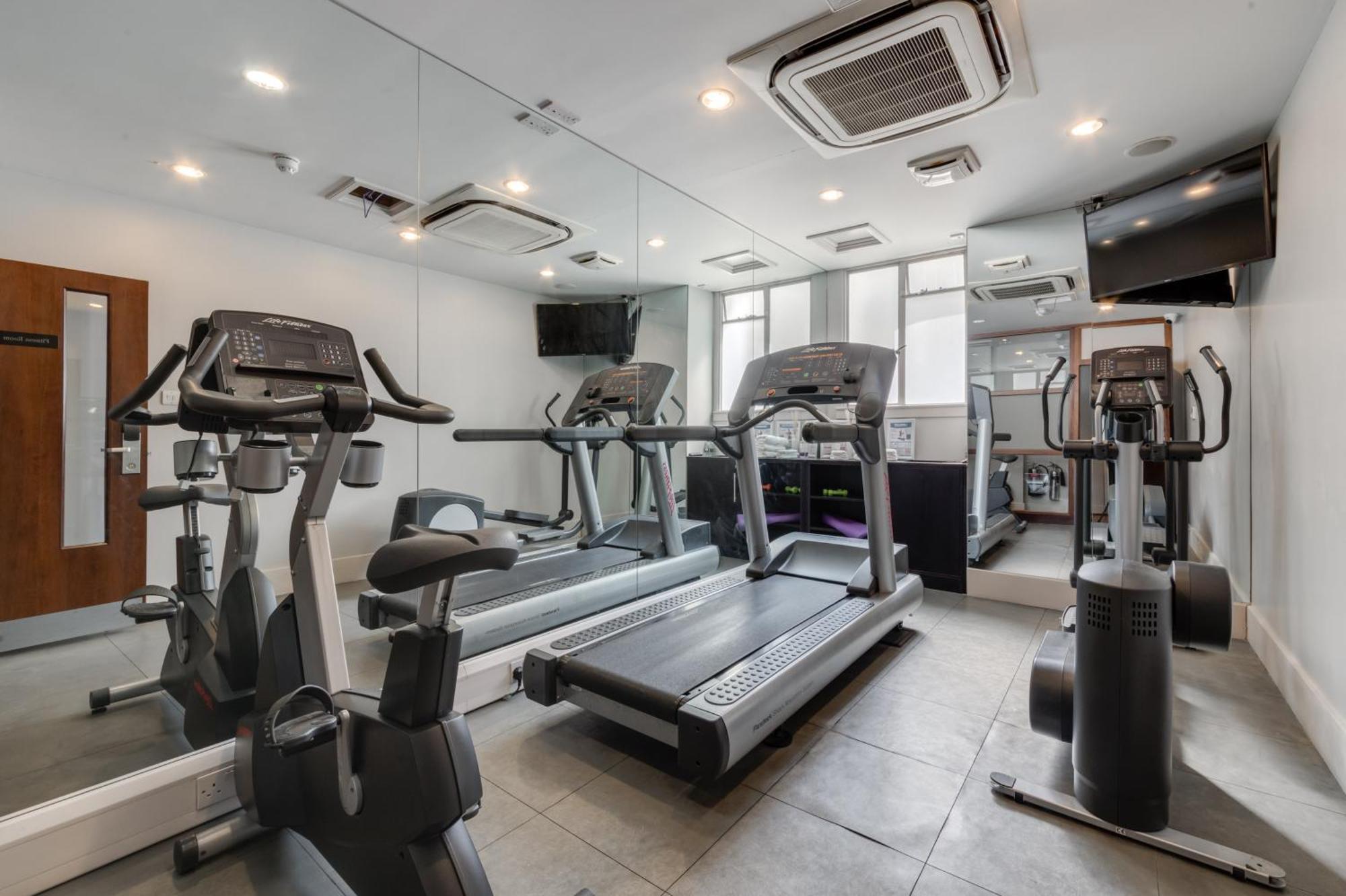 Best Western Mornington Hyde Park Hotel 4*